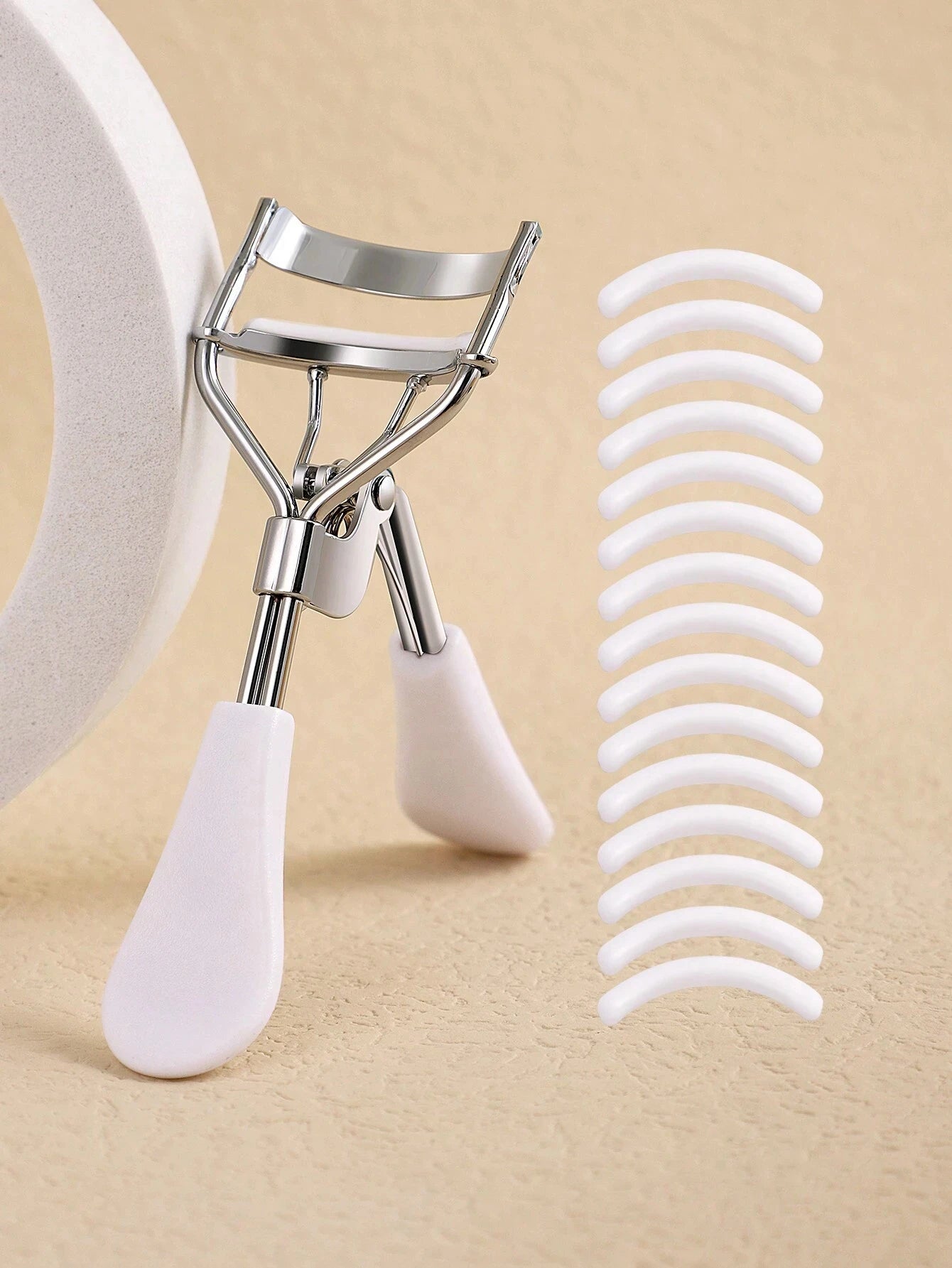 Eyelash Curler and 15 Silicone Pads, Portable Stainless Steel Gold Eyelash Curler